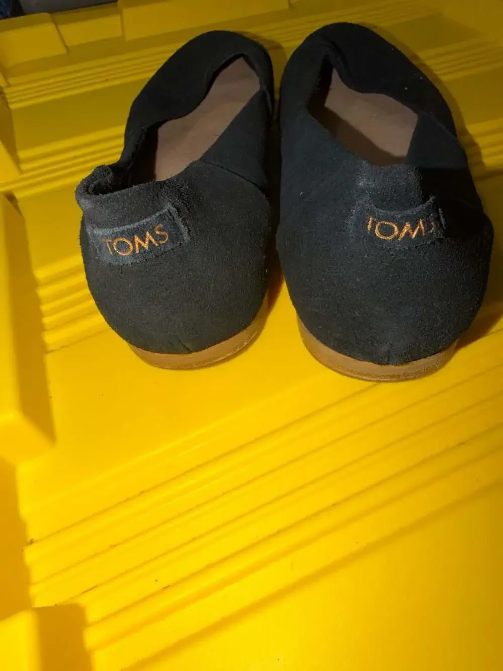 Toms - Picture 4 of 4